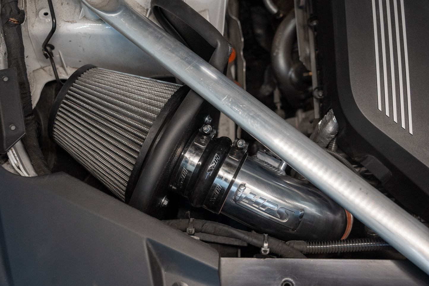 HPS Performance Air Intake Kit, Black, 2021-2023 BMW X5 xDrive45e 3.0L Turbo B58 PHEV G05, 827-702WB